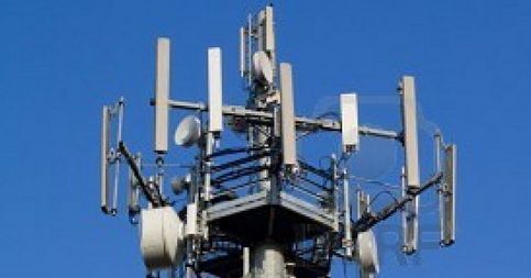 Campi elettromagnetici: i rischi delle antenne per telecomunicazioni Campi elettromagnetici: i rischi delle antenne per telecomunicazioni