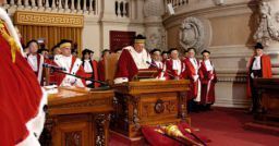 La normativa antinfortunistica si applica ai terzi estranei La normativa antinfortunistica si applica ai terzi estranei