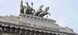 Le operazioni di carico di un furgone e il ribaltamento di un carrello Le operazioni di carico di un furgone e il ribaltamento di un carrello