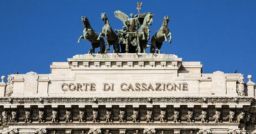 Se le vie di circolazione non sono sgombre e ostacolano il transito Se le vie di circolazione non sono sgombre e ostacolano il transito