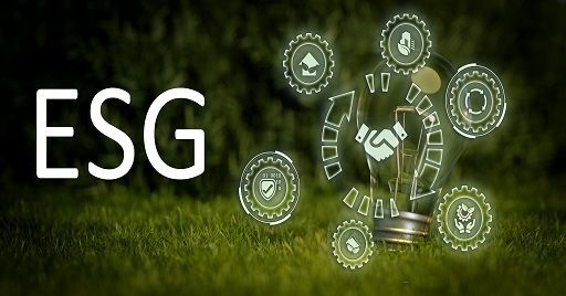ESG e digitalizzazione: sfide e opportunità per le Aziende ESG e digitalizzazione: sfide e opportunità per le Aziende