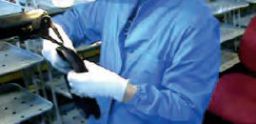 Sovraccarico biomeccanico: lavorazione di carta e plastica Sovraccarico biomeccanico: lavorazione di carta e plastica