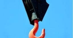 Imparare dagli errori: cosa succede se il carico è imbracato male? Imparare dagli errori: cosa succede se il carico è imbracato male?