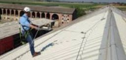 Edilizia: l’importanza dei parapetti nelle attività sulle coperture Edilizia: l’importanza dei parapetti nelle attività sulle coperture
