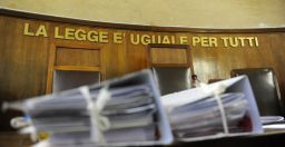 Sulle responsabilità per la caduta di un imbianchino dalla scala Sulle responsabilità per la caduta di un imbianchino dalla scala