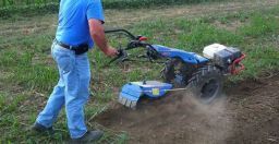 Linee guida e buone prassi: motocoltivatori e motozappatrici in sicurezza Linee guida e buone prassi: motocoltivatori e motozappatrici in sicurezza