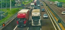 Il futuro della sicurezza stradale: smart road e guida autonoma Il futuro della sicurezza stradale: smart road e guida autonoma