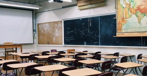 L’equiparazione studenti - lavoratori nelle istituzioni scolastiche L’equiparazione studenti - lavoratori nelle istituzioni scolastiche