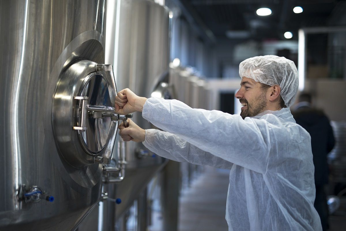Alimentazione e lavoro: come promuovere la salute nelle aziende Alimentazione e lavoro: come promuovere la salute nelle aziende