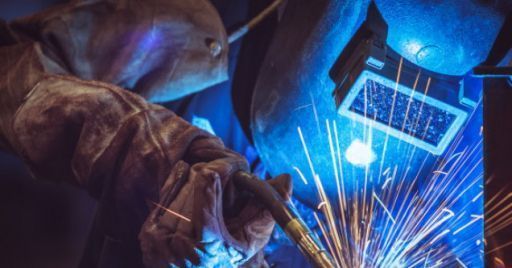 Come prevenire i rischi dell’esposizione alle radiazioni ottiche artificiali?