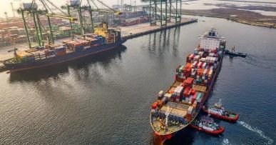 Le diverse soluzioni per decarbonizzare il settore marittimo e quello aereo Le diverse soluzioni per decarbonizzare il settore marittimo e quello aereo